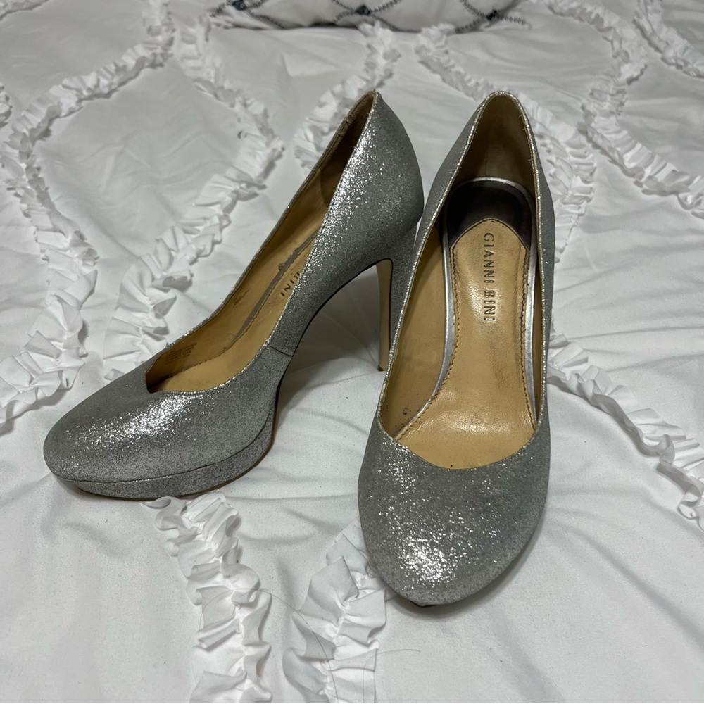 Gianni Bini Silver Glitter Platform High Heels 7.5